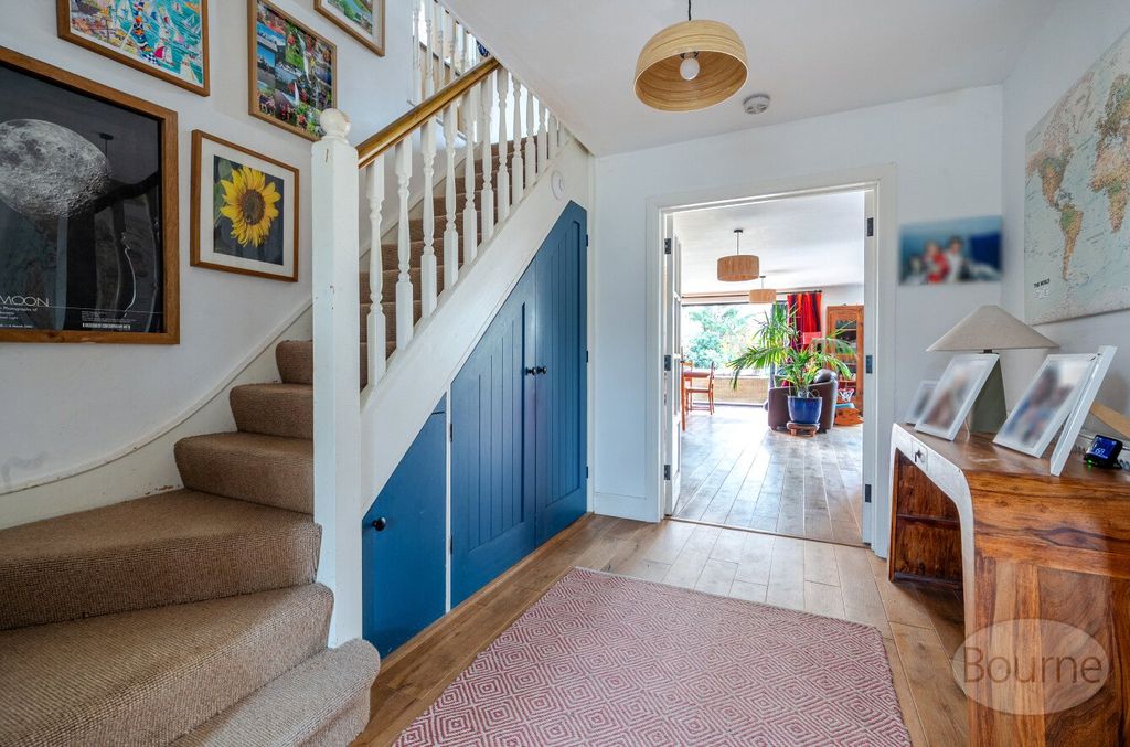 Additional image 16 of 5 bed detached house for salePulens Crescent, Petersfield, Hampshire GU31