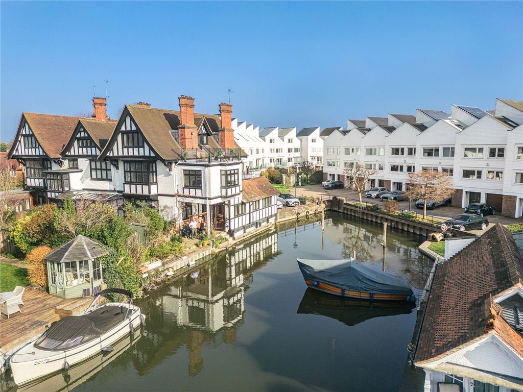 Property photo 1 of 26 Marlow Mill