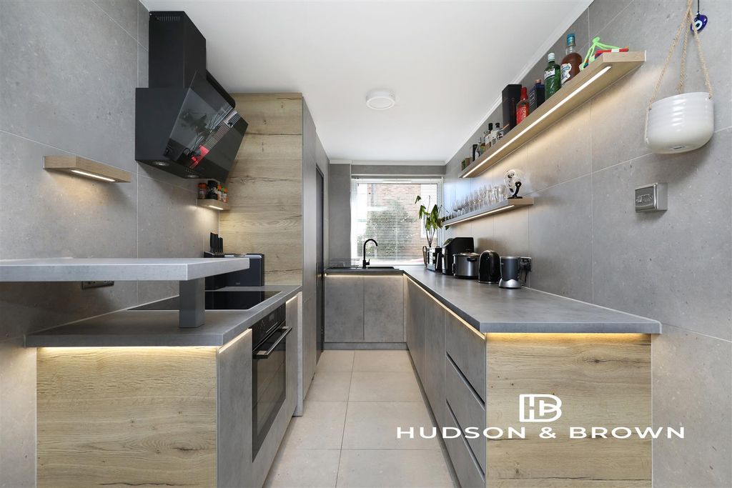 Property photo 3 of 11 5A1A5926.Jpg