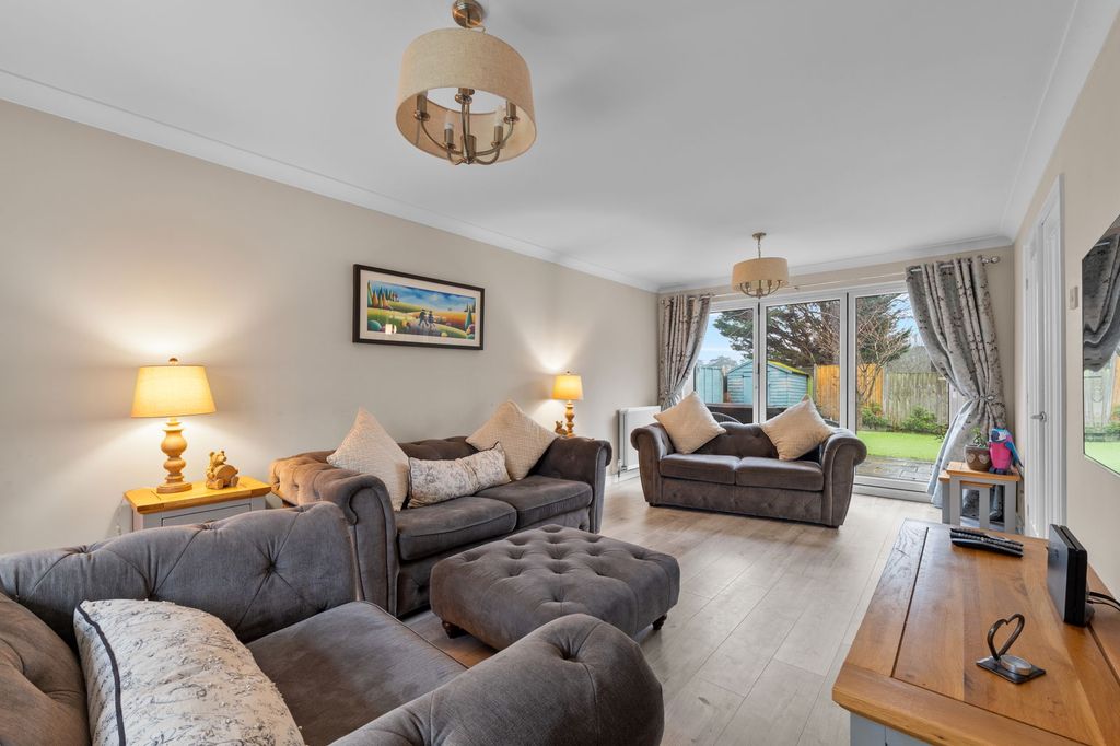 Property photo 3 of 29