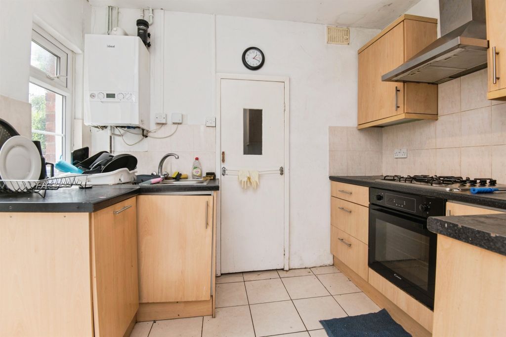 Property photo 2 of 17