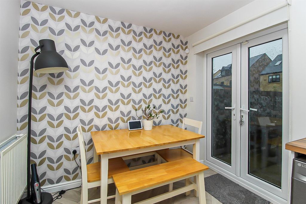 Property photo 3 of 11 Kitchen/Diner