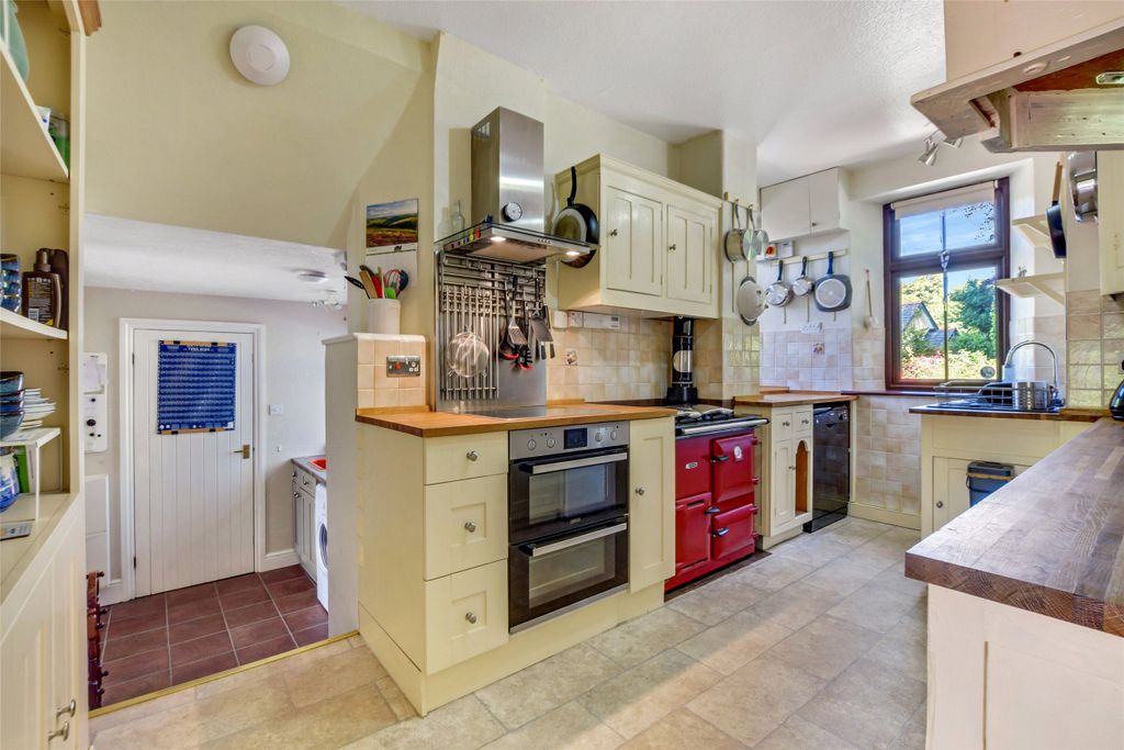 Property photo 3 of 24 Picture No. 06