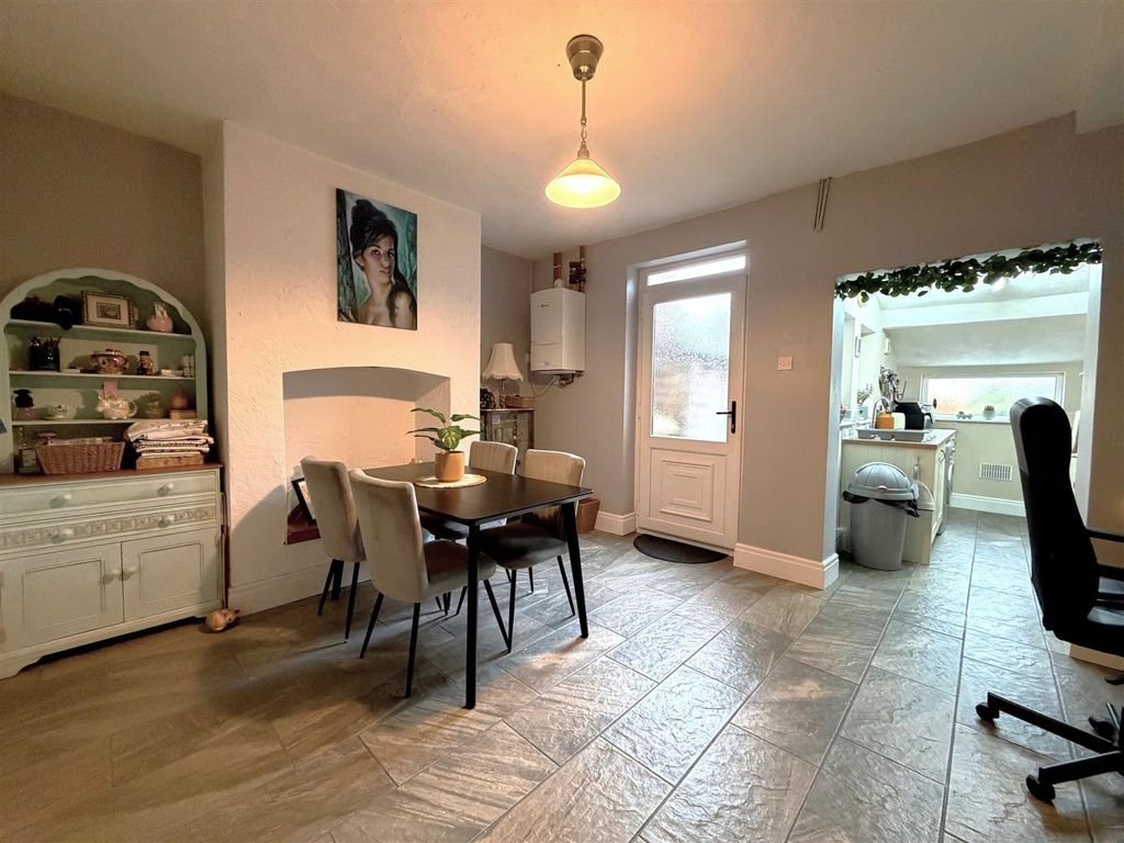 Property photo 3 of 22 c2.Jpeg