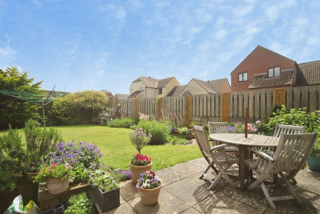 Property photo 2 of 16