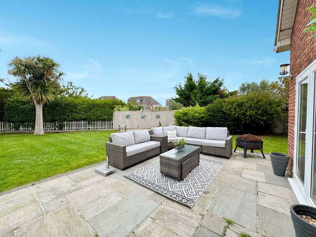 Property photo 3 of 26