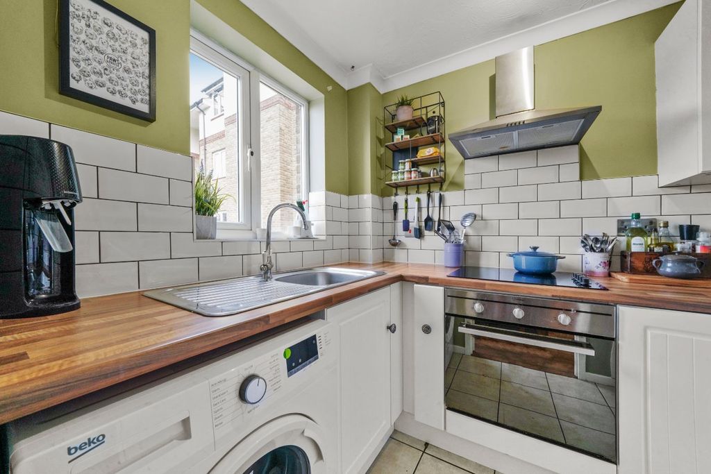 Property photo 3 of 11 Picture No. 08