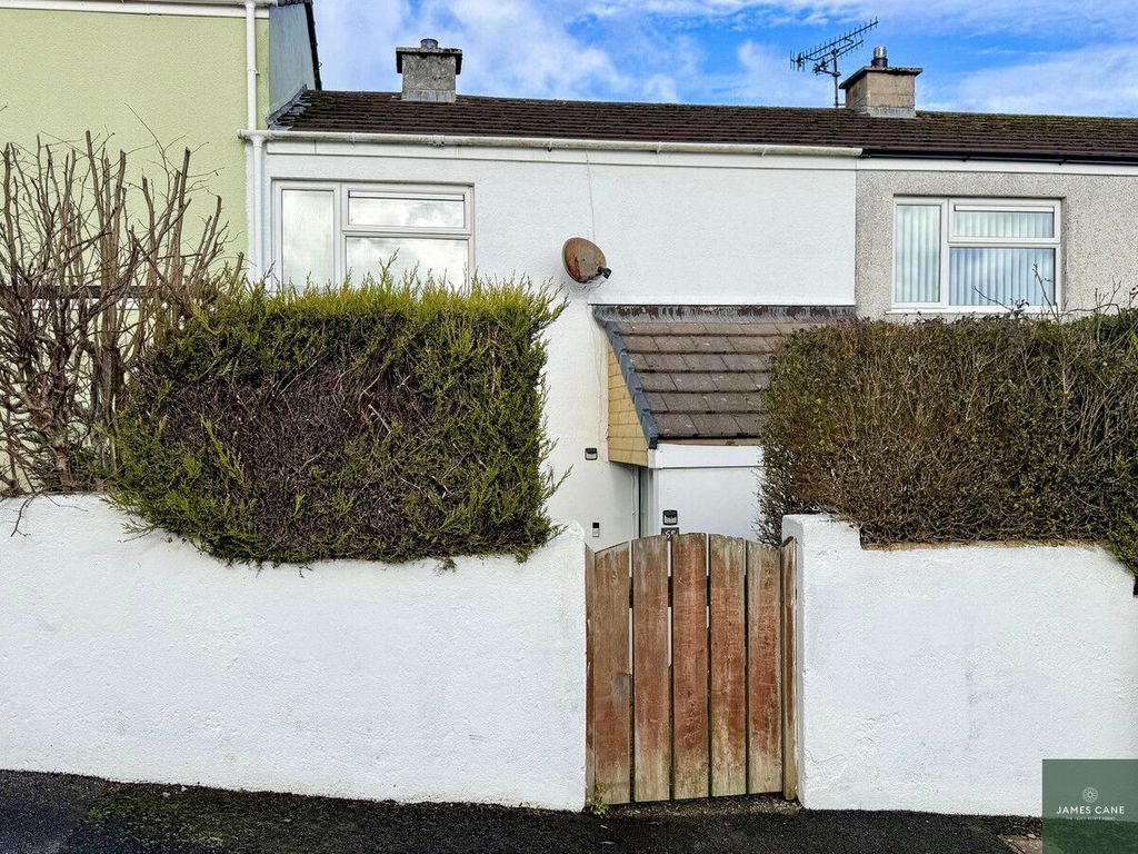 Property photo 2 of 16