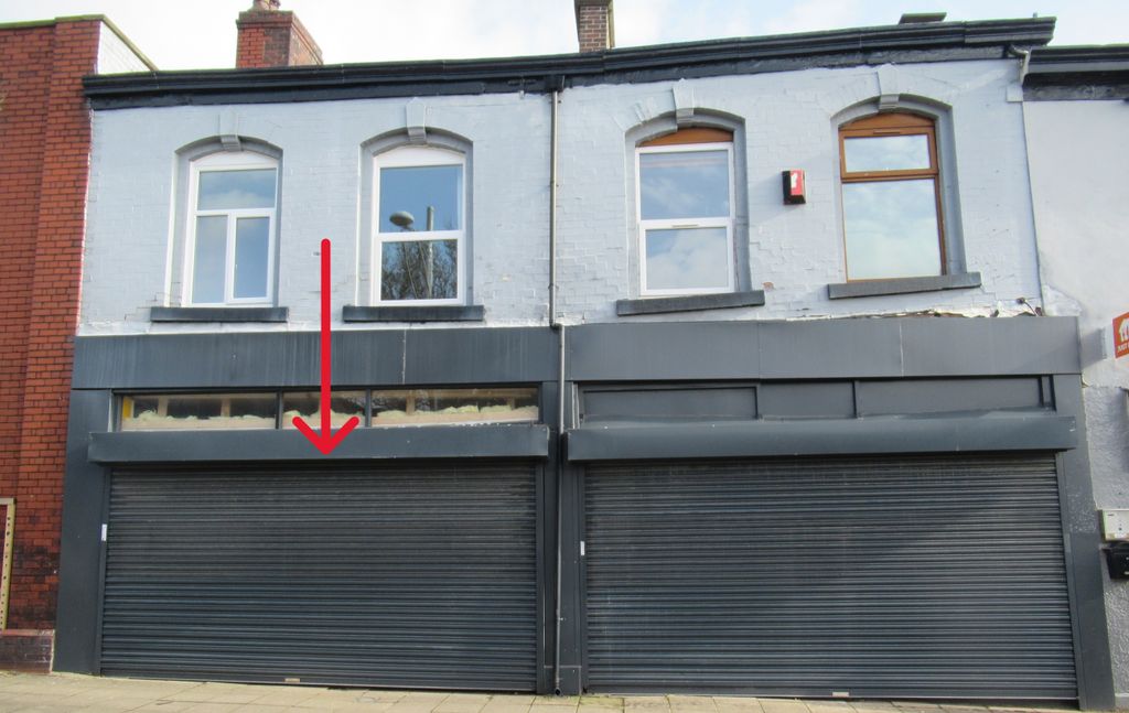 Property photo 1 of 3 External