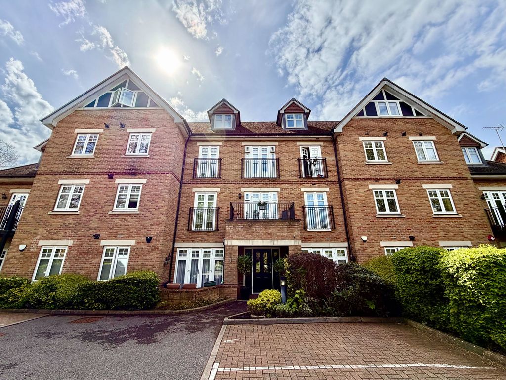 Property photo 1 of 12