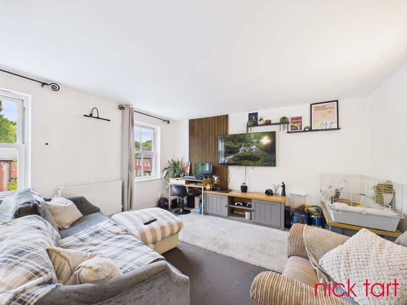 Property photo 3 of 10 Photo 1