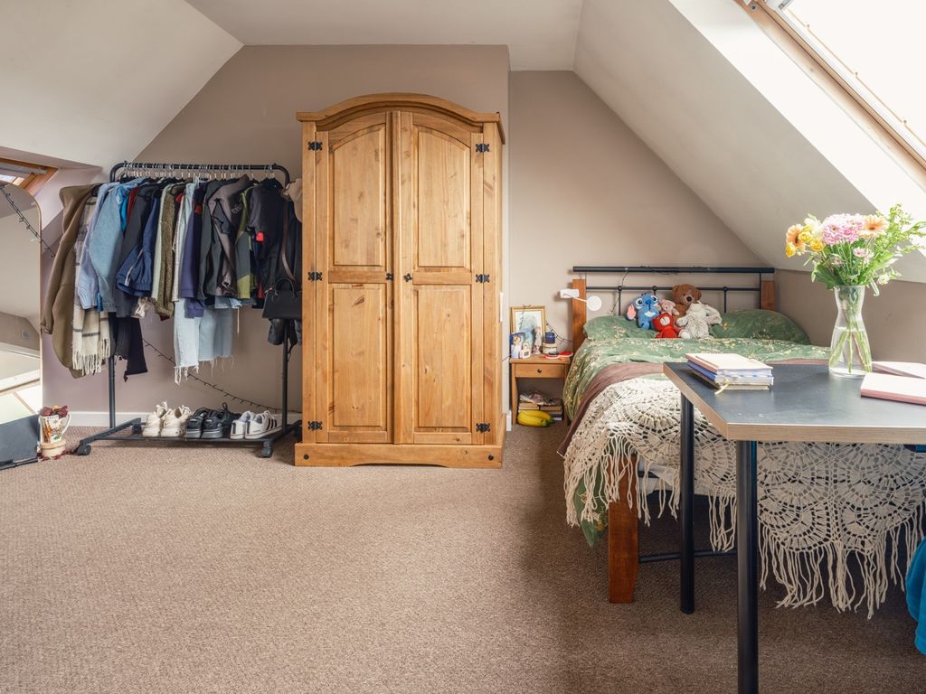 Property photo 2 of 9 5142451