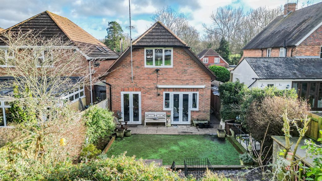 Property photo 1 of 11