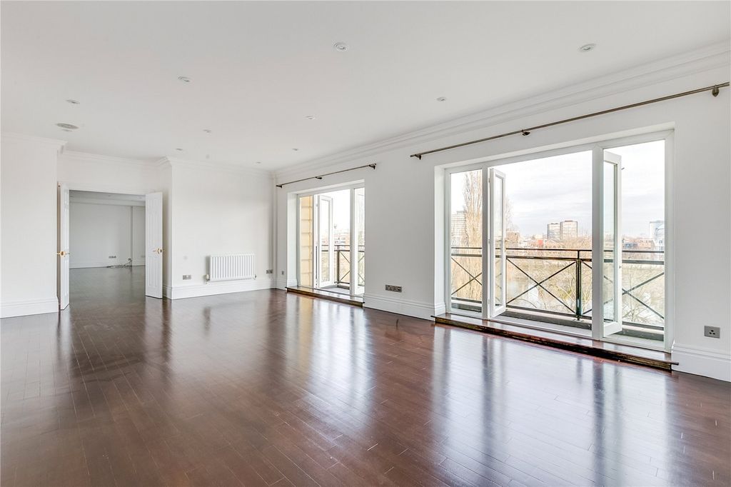 Property photo 2 of 7 Reception Room