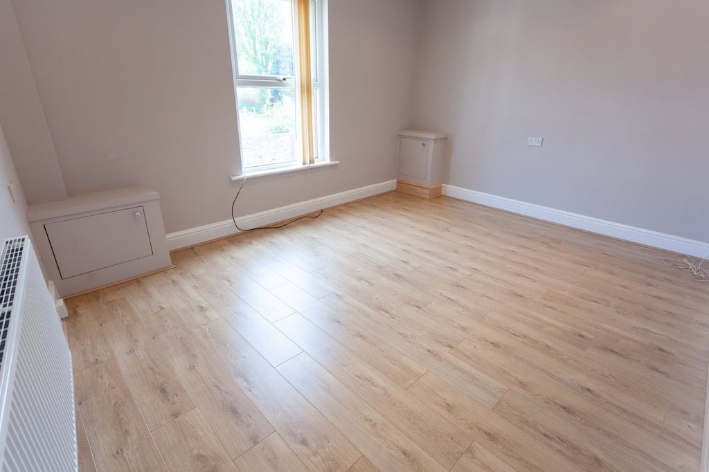 Property photo 3 of 6 Img_0544