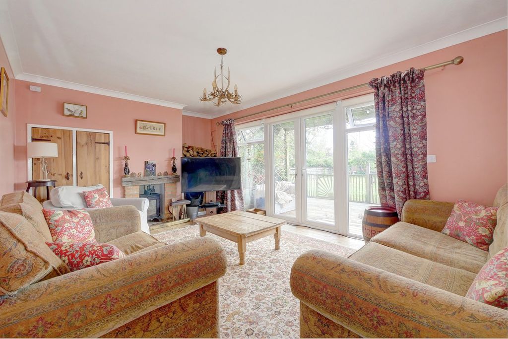 Additional image 4 of 5 bed detached house for saleHawthylands Road, Hailsham BN27