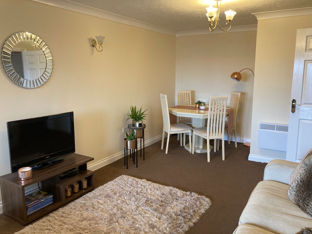 Property photo 2 of 6