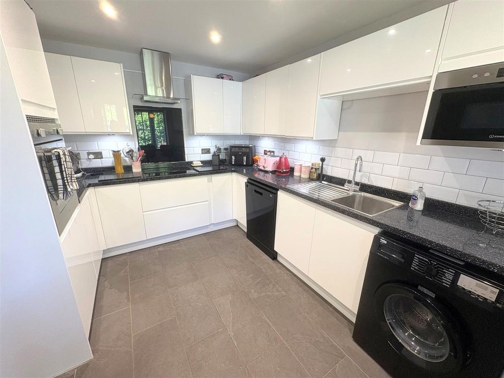 Property photo 3 of 29 Kitchen A.Jpg