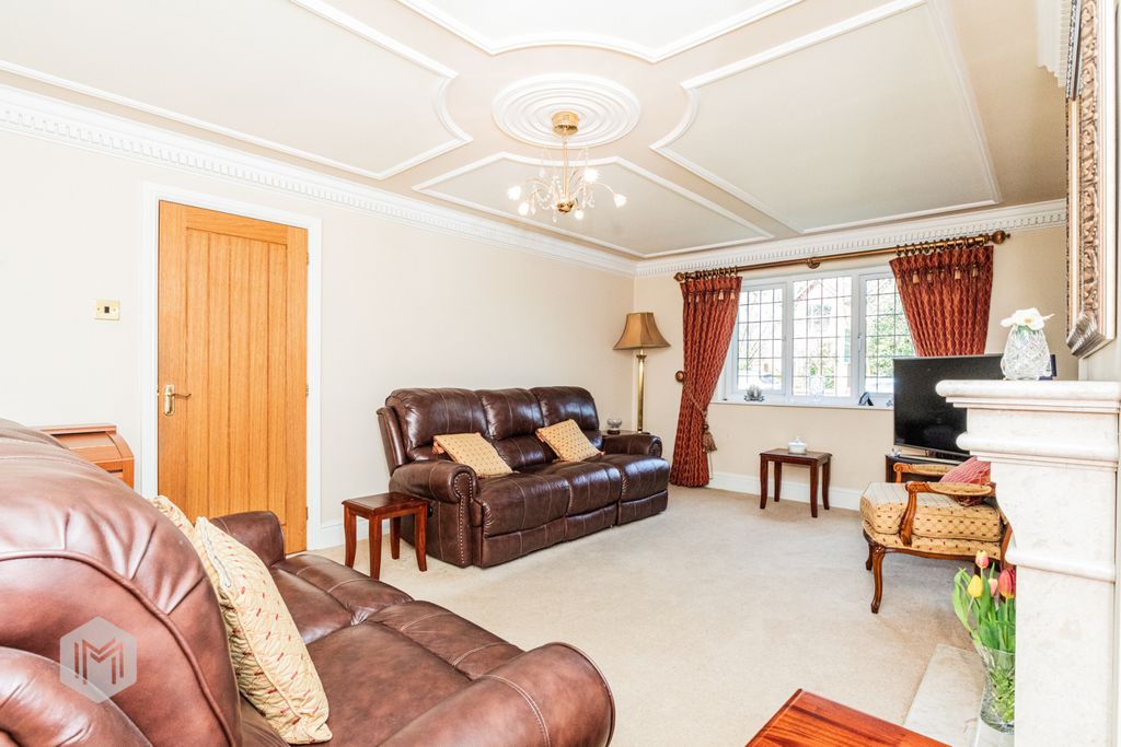 Property photo 3 of 33 Picture No. 37