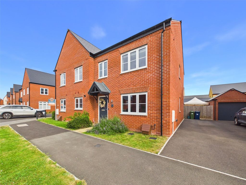 Property photo 1 of 22 Picture No. 35