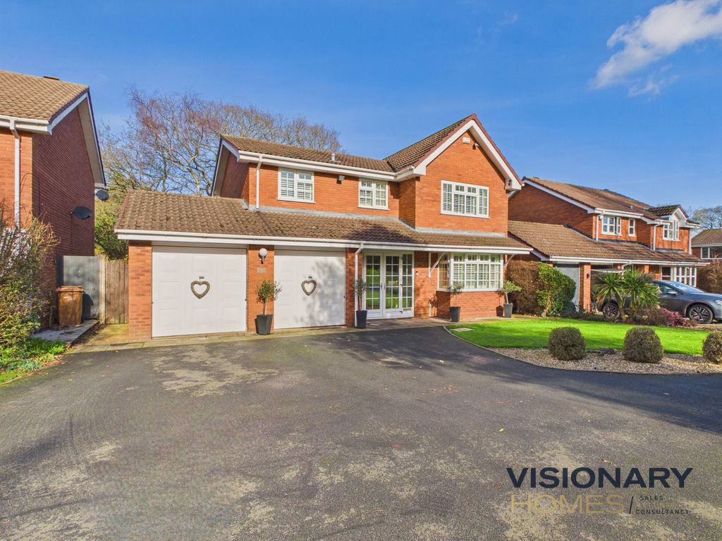 Property photo 2 of 18 Front