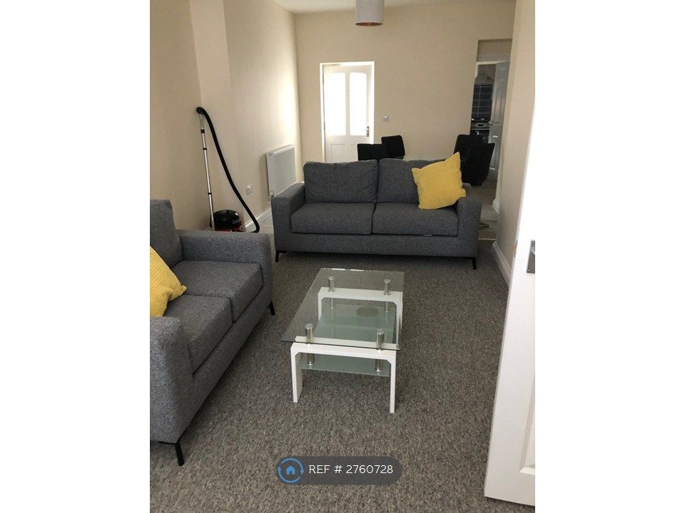 Property photo 3 of 35