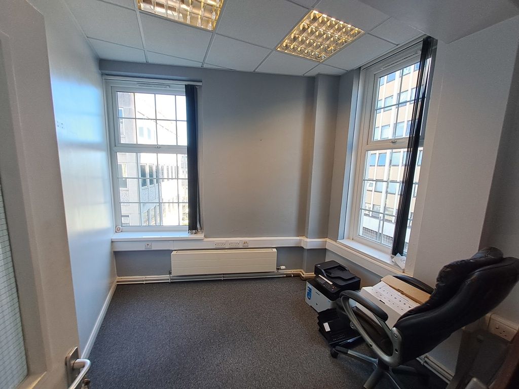 Property photo 3 of 7 Photo 16