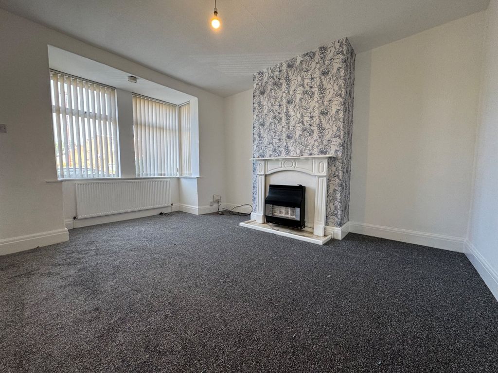 Property photo 3 of 7 Picture No. 04
