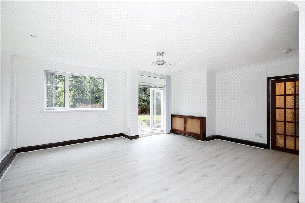 Property photo 2 of 18 Picture No. 14