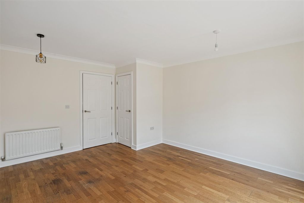 Property photo 3 of 18 3 Rushy Grove-16.Jpg