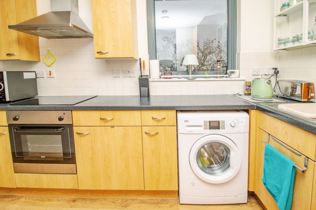 Property photo 3 of 17