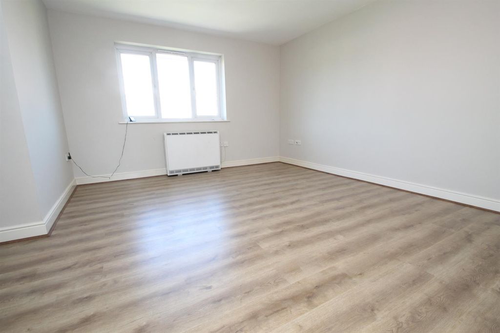 Property photo 2 of 6 Img_9336.Jpg
