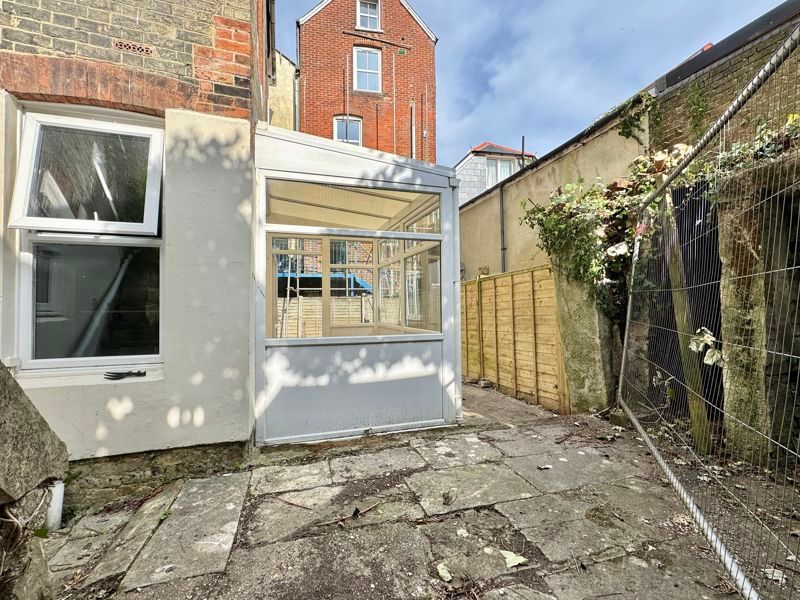 Property photo 1 of 13 Photo 6