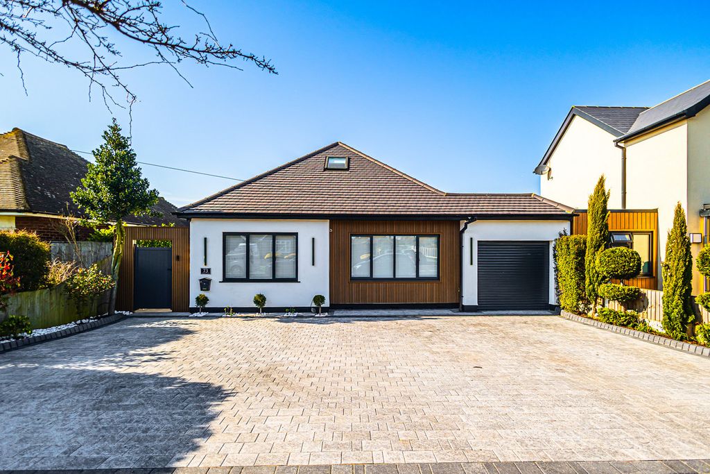 Property photo 1 of 37