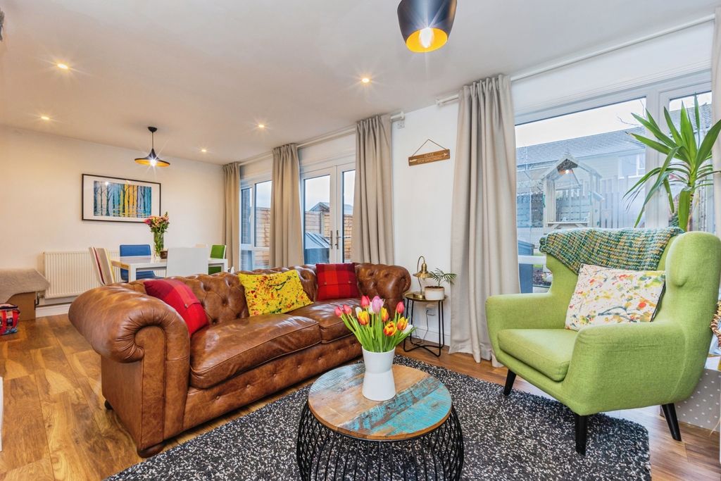 Property photo 3 of 22 Pbox-Img.Jpg