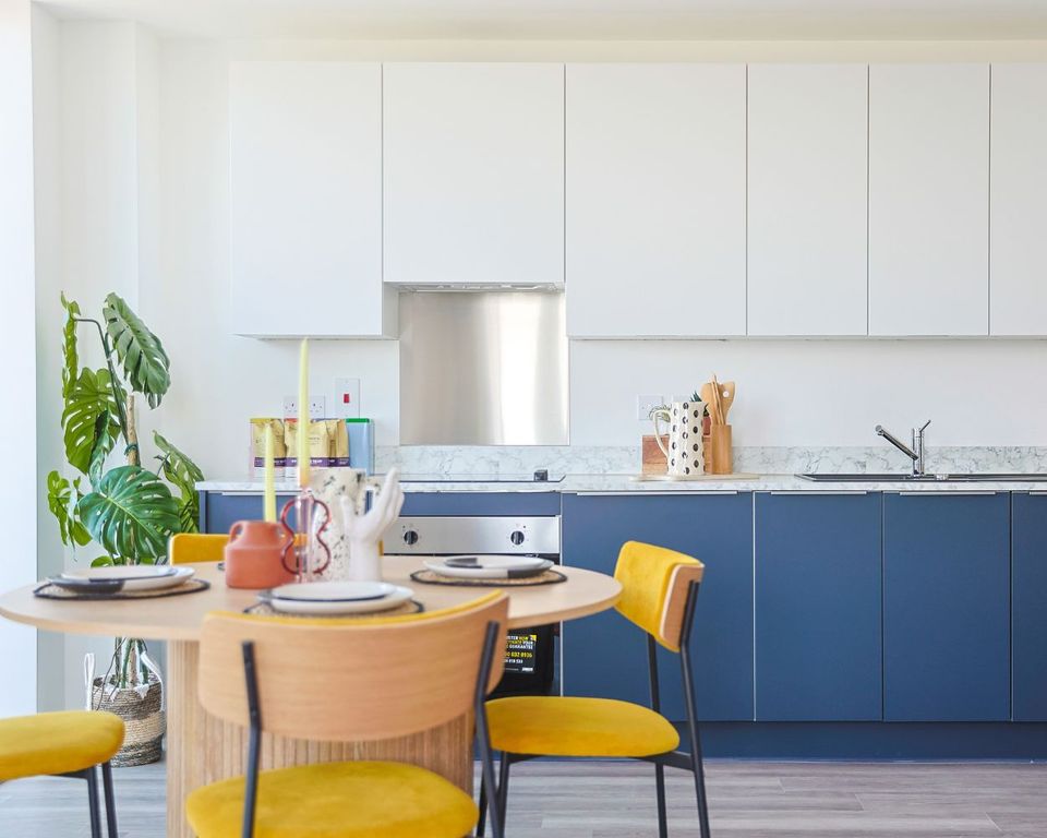 Property photo 2 of 9 Kitchen