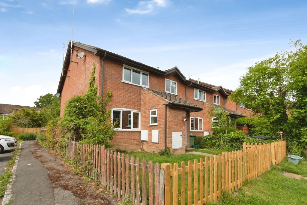 Property photo 1 of 16 Pbox-Img.Jpg