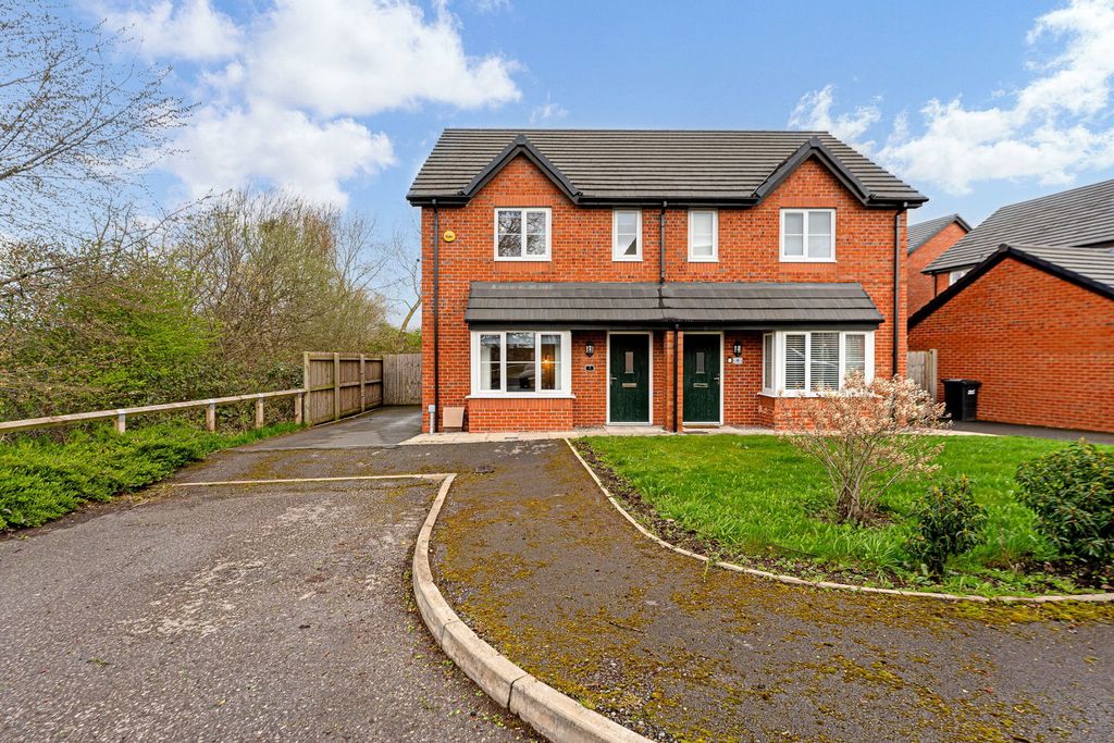 Property photo 1 of 21