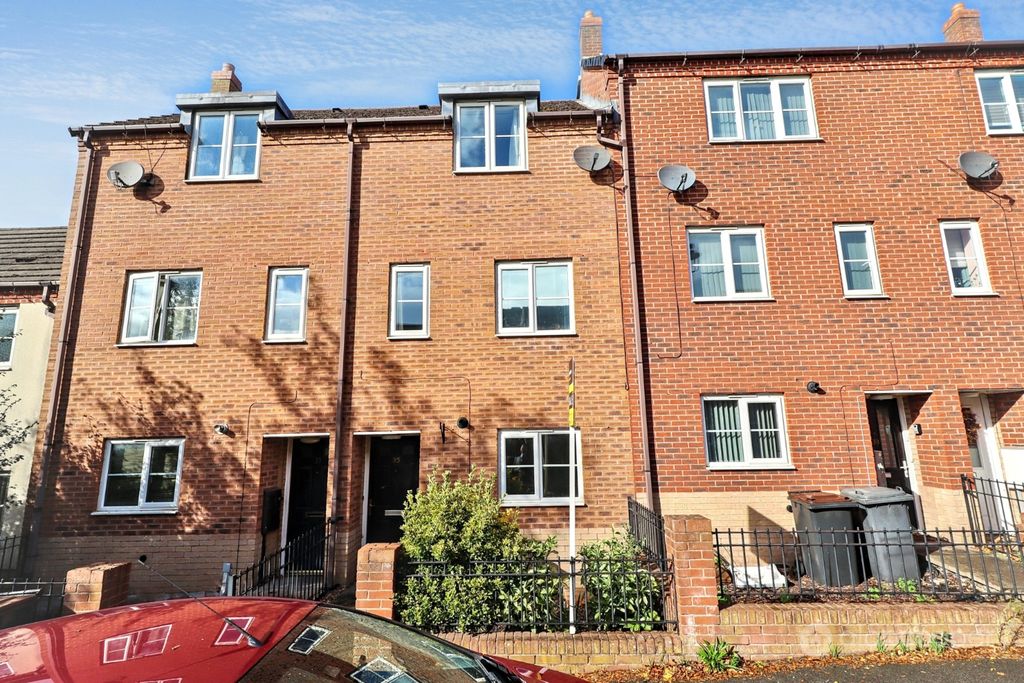 Property photo 1 of 17 6098052