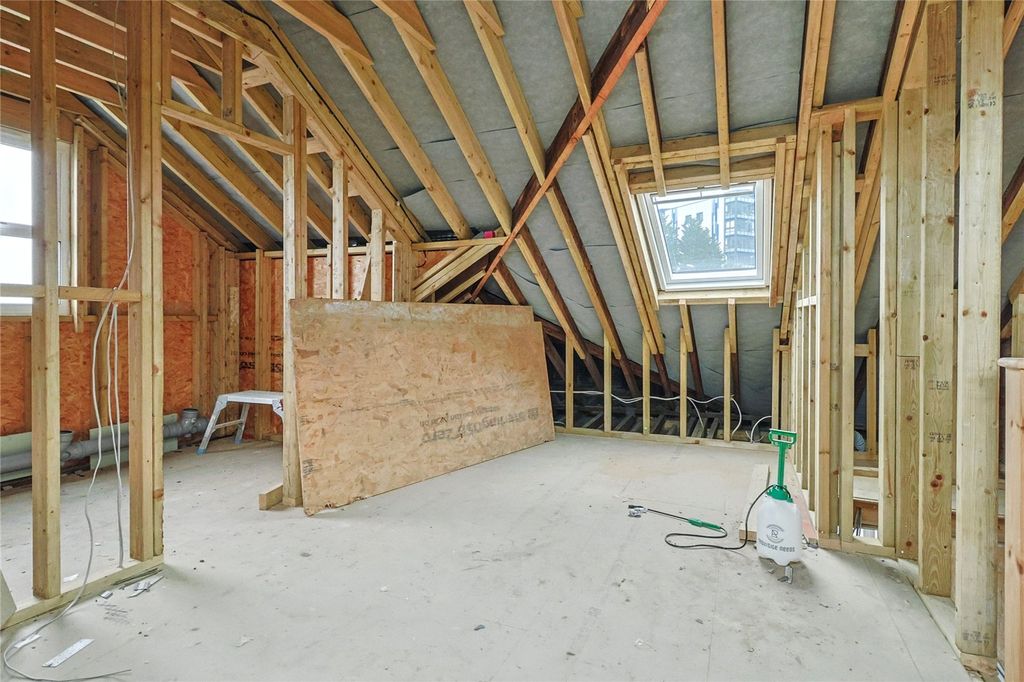 Property photo 3 of 10 Picture No. 04