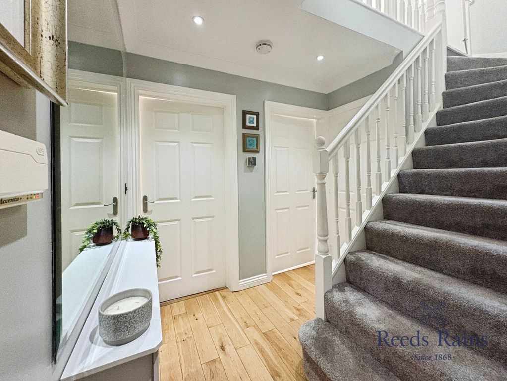 Property photo 2 of 21 Pbox-Img.Jpg