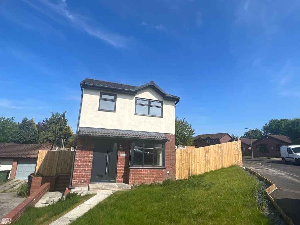 Property photo 1 of 16 External
