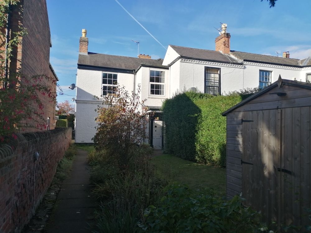 Property photo 1 of 12