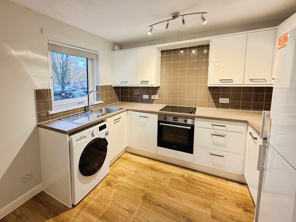 Property photo 3 of 8