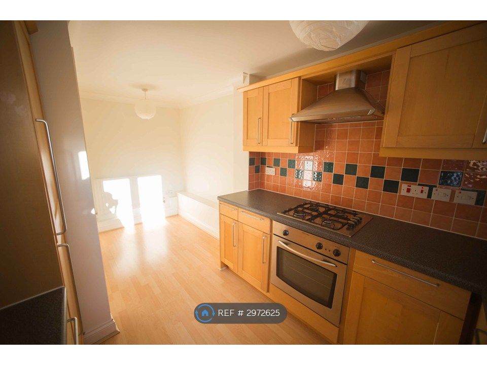 Property photo 2 of 9 Kitchen Has Space For Breakfast Table