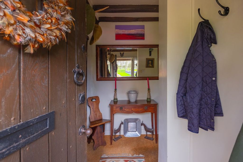 Property photo 3 of 36