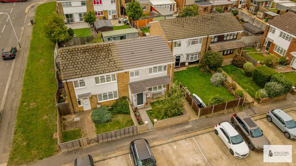 Property photo 3 of 21