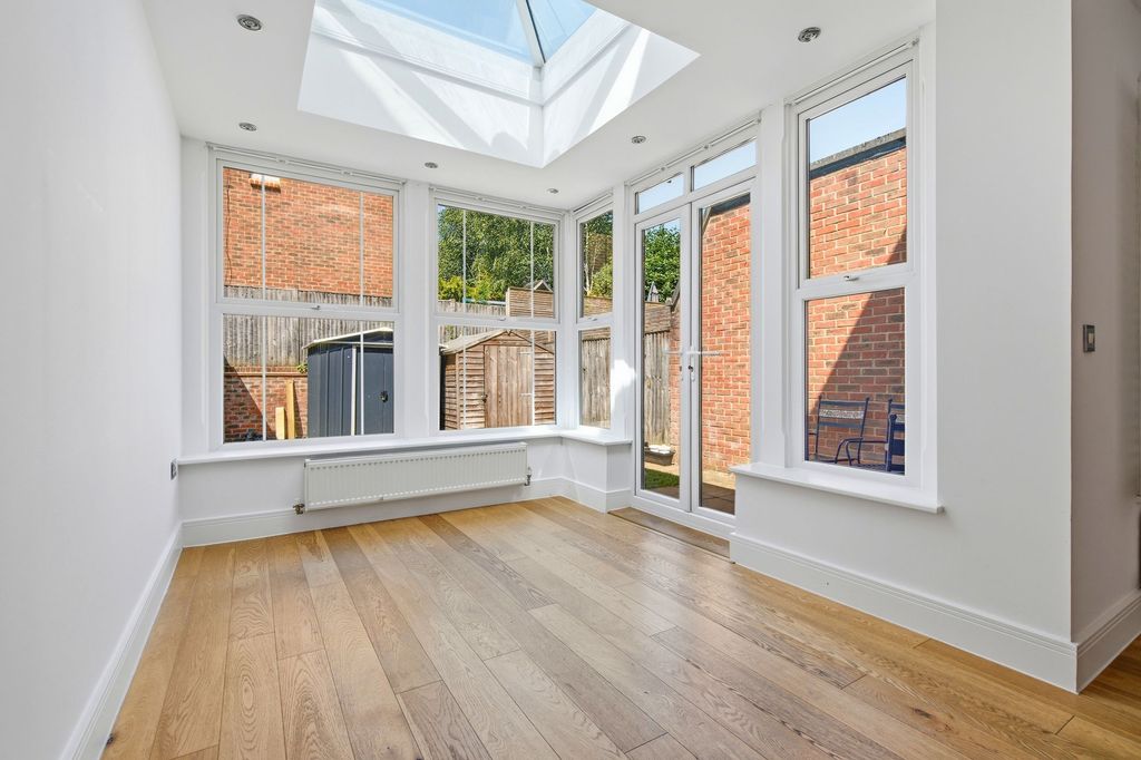 Property photo 3 of 12
