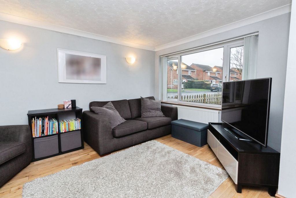 Property photo 3 of 15