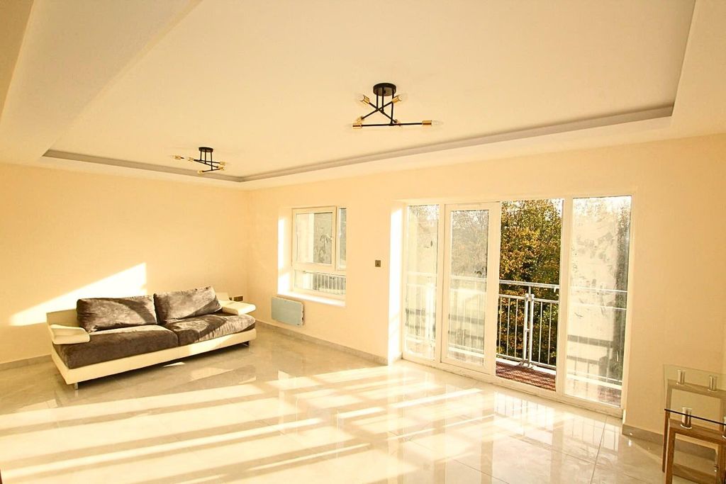 Property photo 1 of 12 Open Plan Living/Kitchen Area